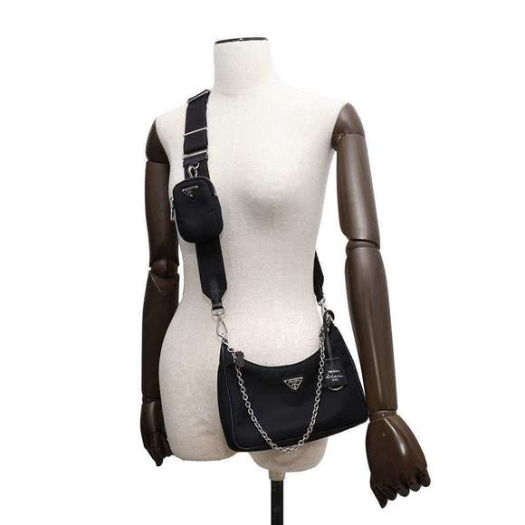 Prada Re-Edition 2005 Nylon Shoulder Bag Black - Picture 4 of 10